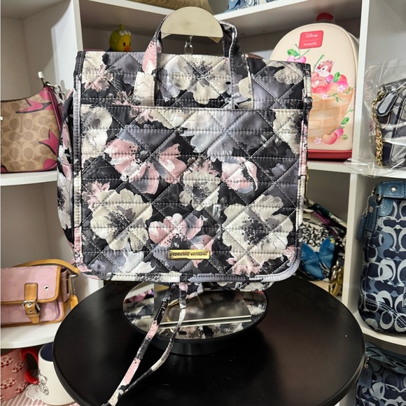 Adrienne Vittadini Handbags - Adrienne Vittadini Over the Door Cosmetic Organizer